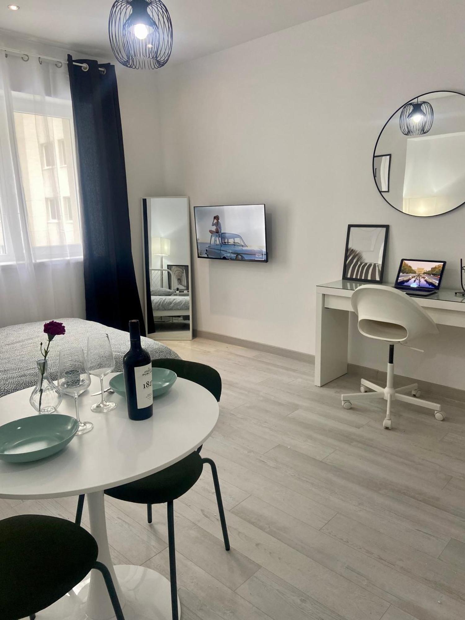Aparthotel Rin Grand Residence ブカレスト エクステリア 写真
