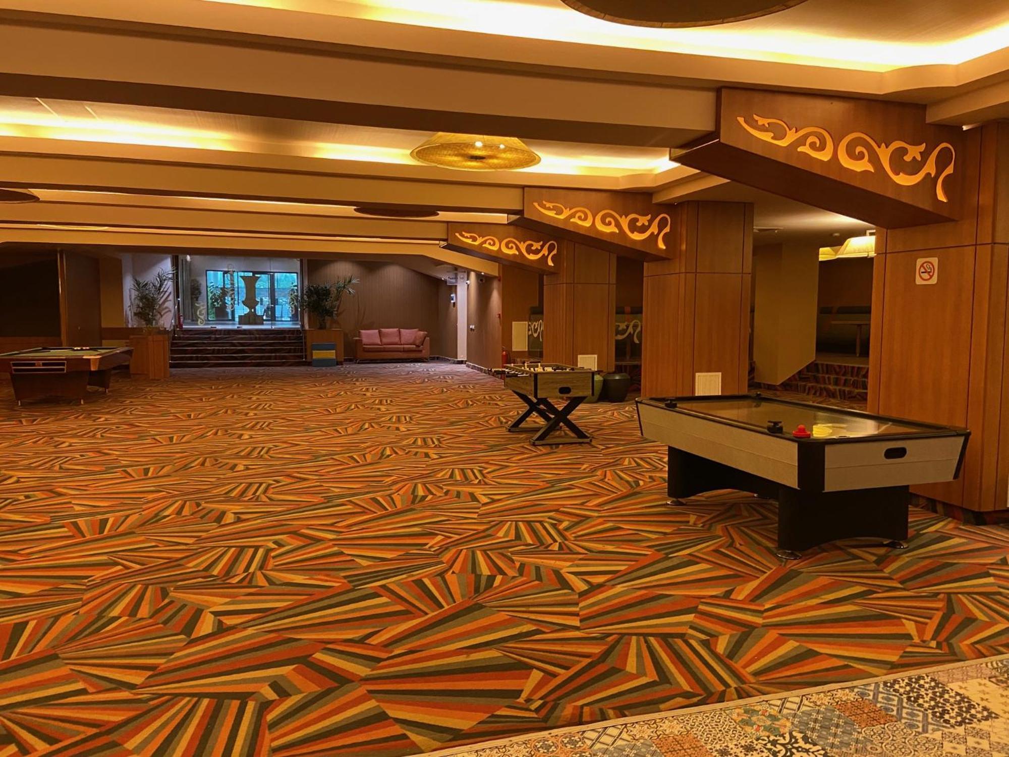 Aparthotel Rin Grand Residence ブカレスト エクステリア 写真